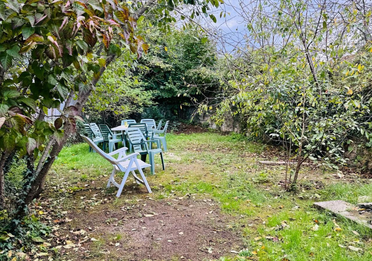 Maison De Ville Avec Jardin Migne-Auxances Bagian luar foto